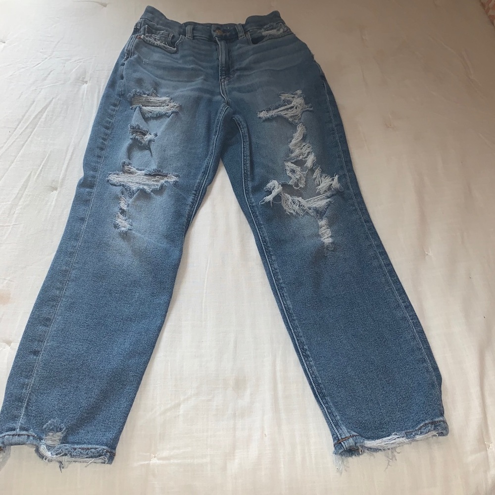 American eagle mom jeans